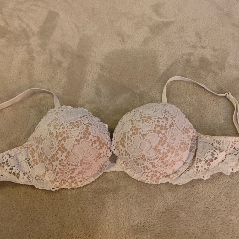 Victoria’s Secret Very Sexy bra 34C